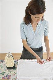 《最后生还者》原版与重制版泰丝对比 感觉变丑了？